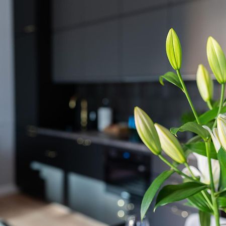 Yoursecondflat Grzybowska Metropoint Warschau Exterior foto