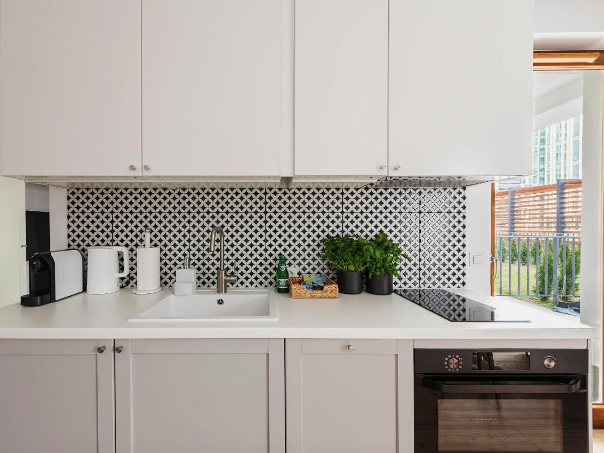 Yoursecondflat Grzybowska Metropoint Warschau Exterior foto