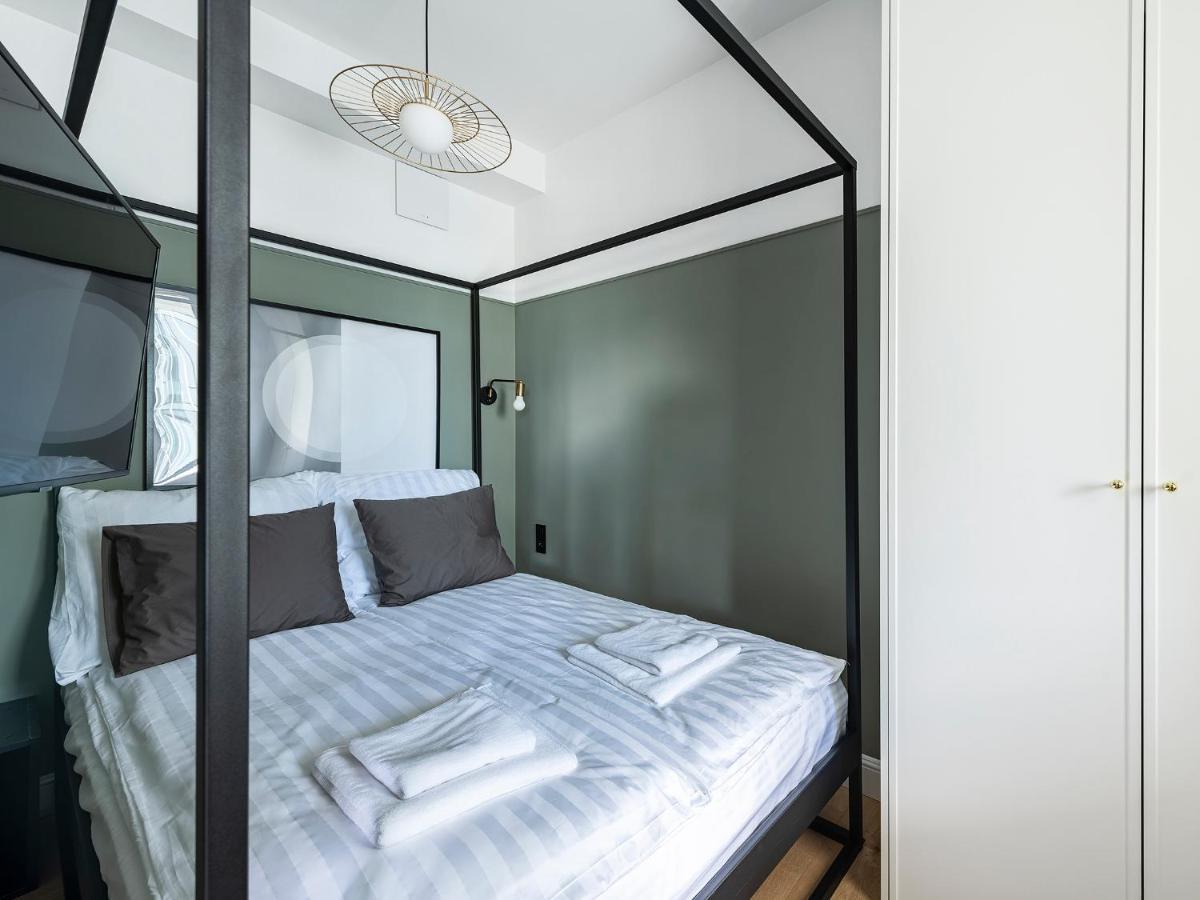 Yoursecondflat Grzybowska Metropoint Warschau Exterior foto